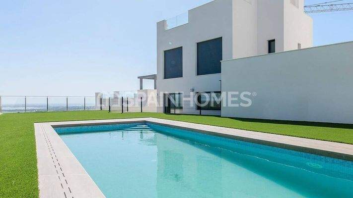 3 and 4 Bedroom Houses with Sea Views in San Miguel de Salinas