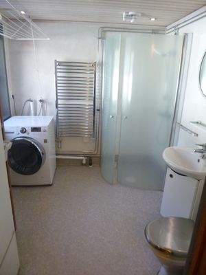 Waschraum (Einrichtung inklusive)