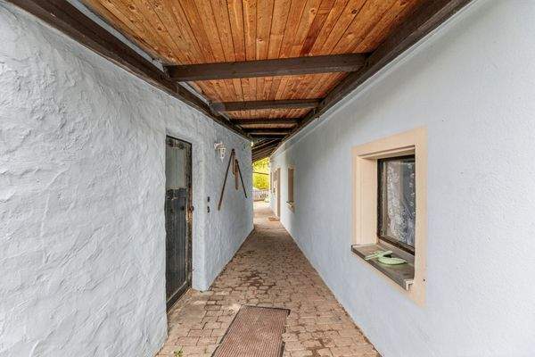 Gang zwischen den Häusern