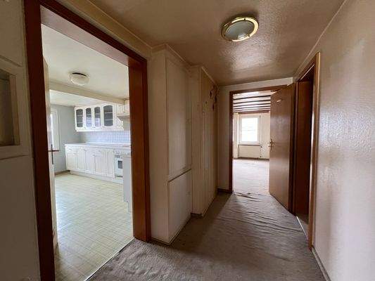 Wohnung-Alicenstr. 32, 35390 Gießen-DG-Flur.JPG