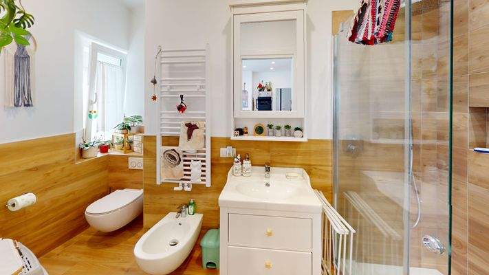 Immobilien-Wohnung-zu-kaufen-gesucht-Meran-Merano-Monolocale-vendesi-verkaufen-zu-Einzimmerwohnung-1-Zimmer-Wohnung-saniert-ristrutturato