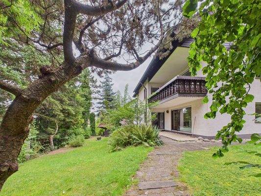 CAM01223G0-PR0152-STILL008