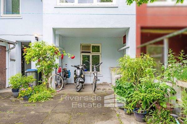 Terrasse / Abstellfläche für Fahrräder