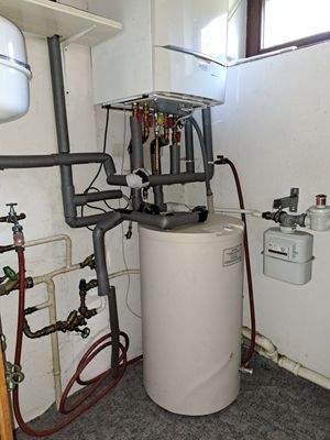 Heizung mit WW Speicher BJ. 2013