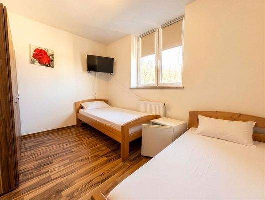 Zweibettzimmer 1. OG