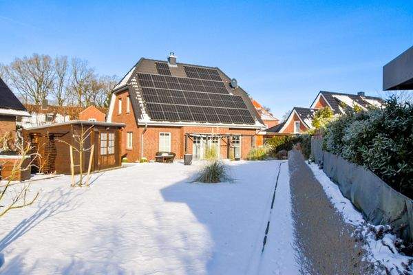 Blick aus dem Garten