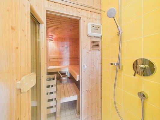 Wellnessbad mit Sauna