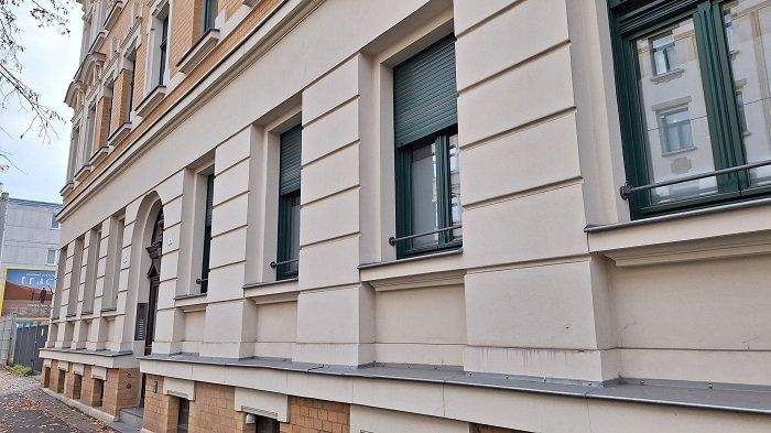 Blick auf die Fenster der Wohnung