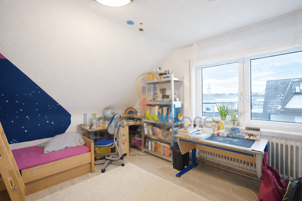 Schlafen- Wohnung DG