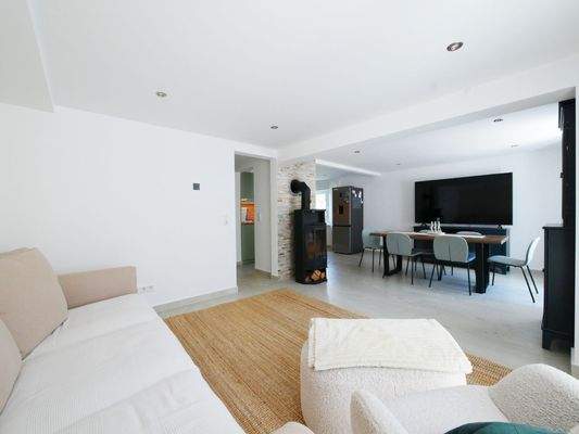 Offener Wohn- und Esszimmerbereich