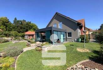 Haus mit Wintergarten