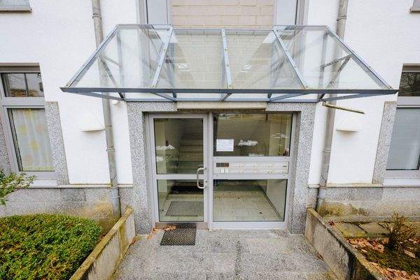 Eingang am hinteren Haus