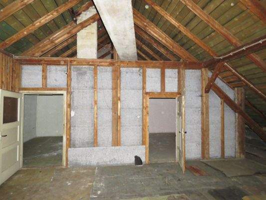 2 ausgebaute Zimmer im DG 