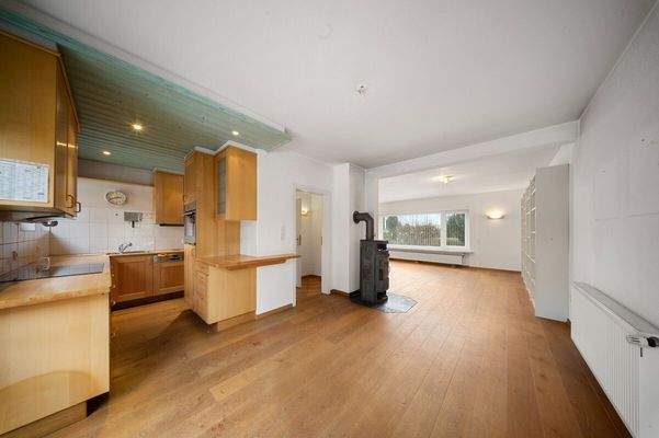 Wohnzimmer mit Küche