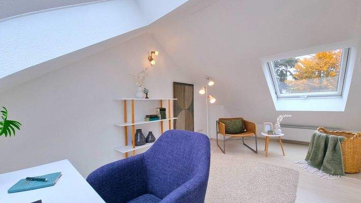 Tolles Dachstudiozimmer