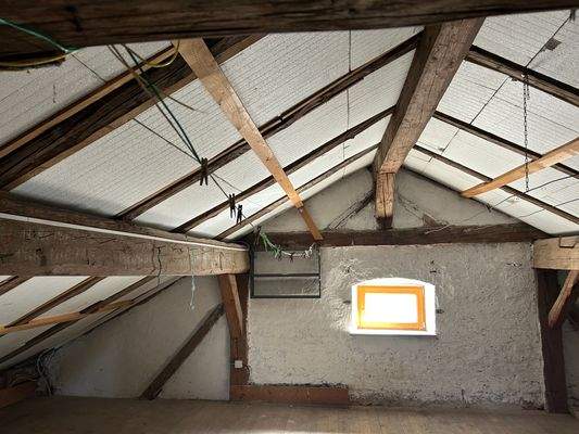 Dachboden ausbaufähig.JPG