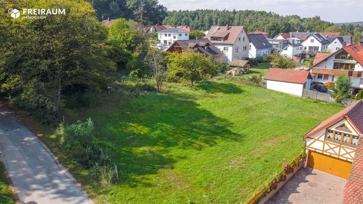 Luftbild auf das Grundstück