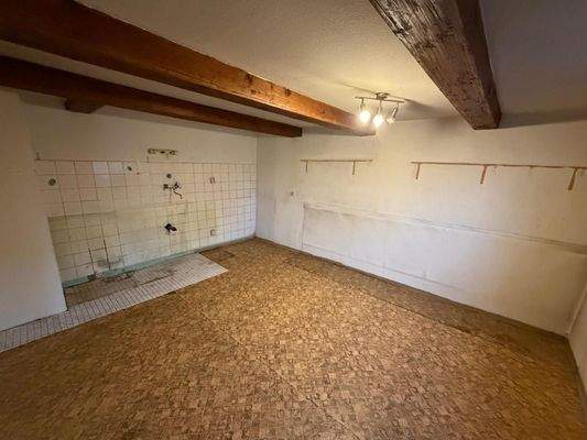 2. Zimmer OG - auch Küche möglich