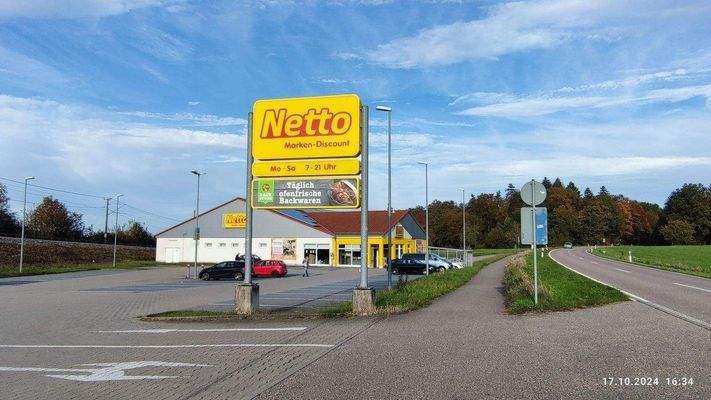 Lebensmittelmarkt - gut zu Fuß erreichbar
