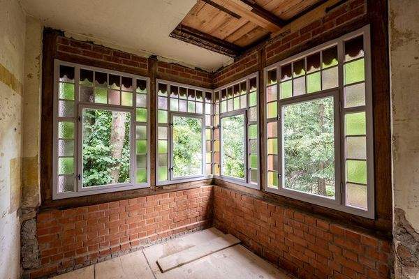 Kastenfenster im Obergeschoss