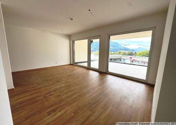 Wohnraum mit Terrasse