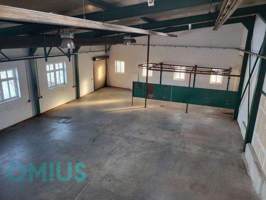 Produktionshalle Bild 2