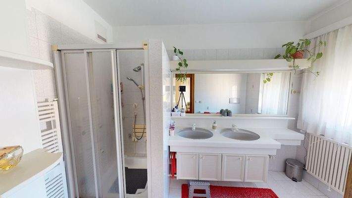 Leifers-Laives-4-Zimmer-Wohnung-quadrilocale-Leifers-Zentrum-Laives-Centro-mit-Garten-con-giardino-zwei-Stöcke-due-piani-Balkon-balcone-Bozen-Umgebung-bolzano-verkaufen-vendesi