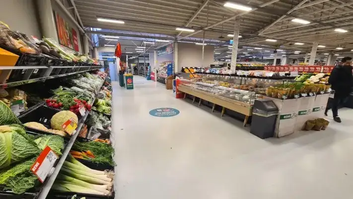 Verkaufsfläche 4.webp