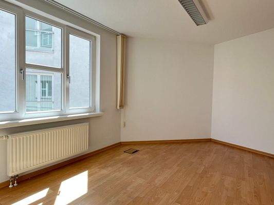 Büro2.JPG