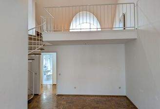 Wohnzimmer und Galerie