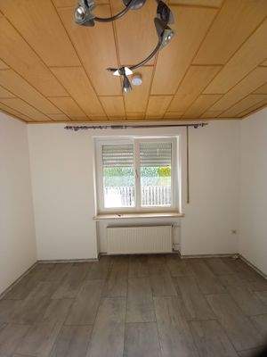 Kinderzimmer Gästezimmer Büro.jpg