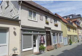 Hausansicht Front.png