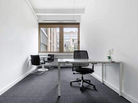 regus_putzbrunner_strasse_71_c