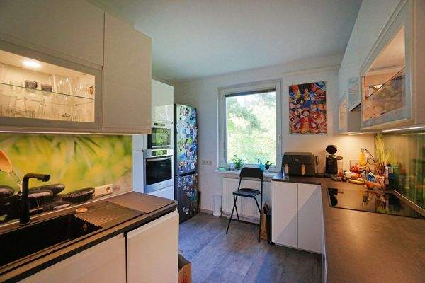 Küche inkl. Einbaugeräten