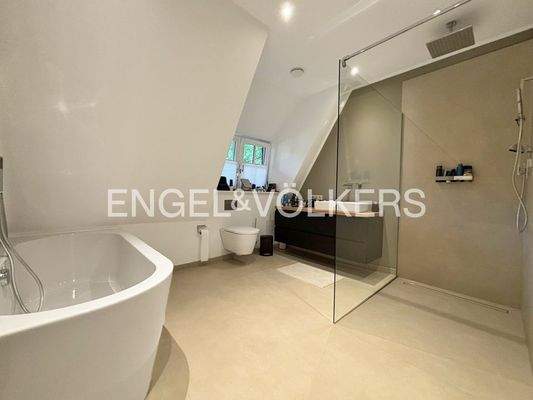 Vollbad im Obergeschoss