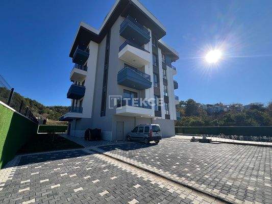 Apartments in a Complex Near the Beach in Alanya