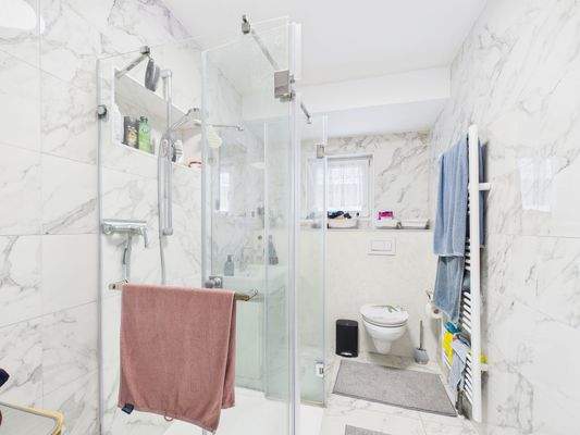 Bad Einliegerwohnung