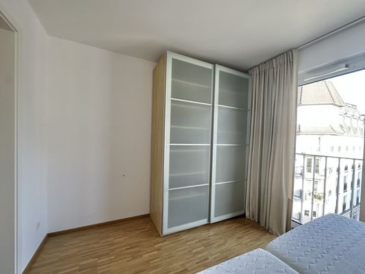 Schlafzimmerschrank 