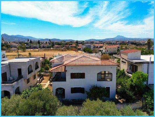 52227ec01f1347f690abccf2731cf00f-original