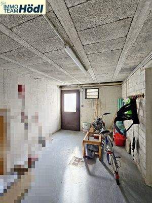 2.Keller mit Zugang auf die Terrasse und den Garten