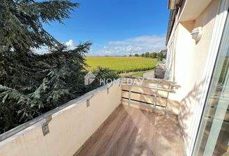 Balkon-Blick in die Landschaft