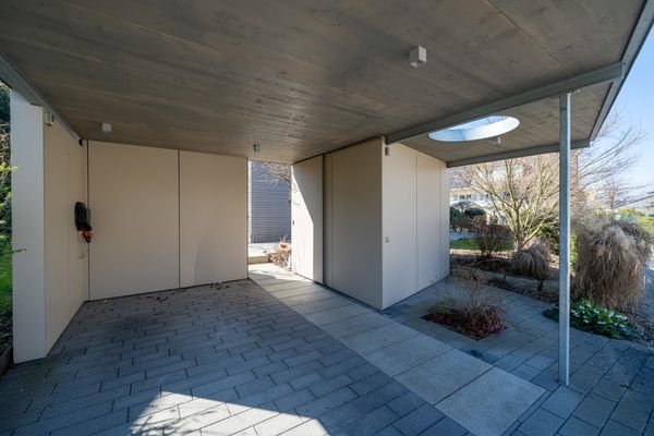 Carport_Wallbox_Abschließbarer Fahrradraum