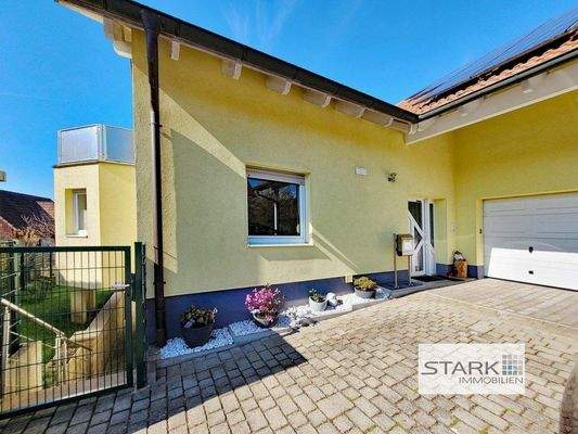 A Eingang und Garage.jpg