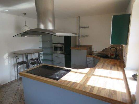 Küche mit Einbauküche