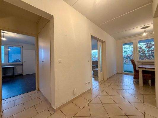 Wohnungseingang und Flur