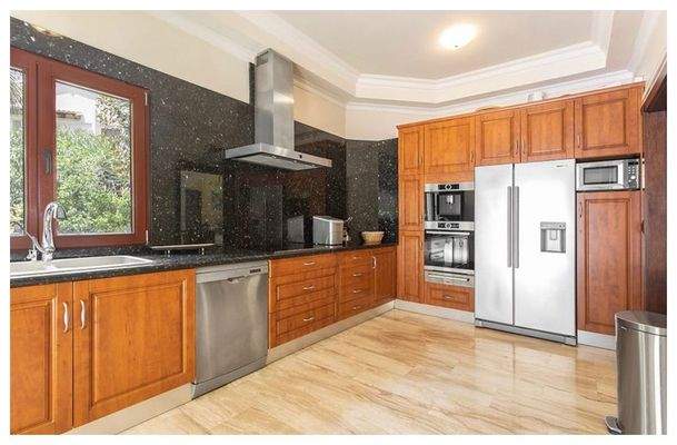 WhatsApp Image 2025-05-12 at 13.42.00