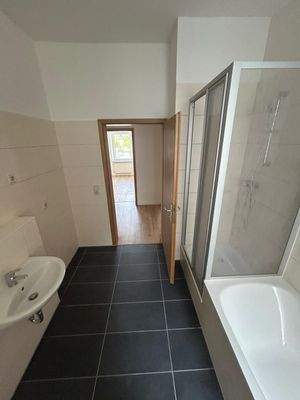 WhatsApp Image 2025-11-18 at 15.01.41 (3).jpeg