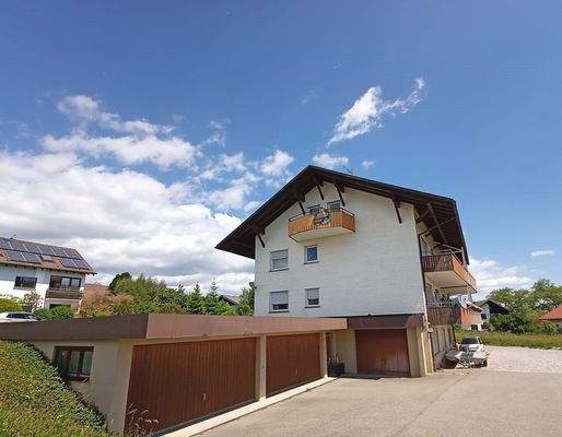 Blick Balkonseite, Garagen