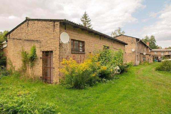 10 ehemaliges Mannschaftswaschhaus (z.Z. als Lagerraum genutzt)