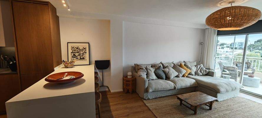 Küchentheke und Wohnraum - Kopie.jpeg